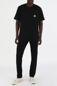 חולצת טי עם כיס חזה בצבע שחור CARHARTT WIP